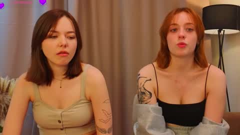 Angela and Victoria online show from December 16, 2025, 4:06 am