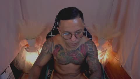 Snapshot of tannedskinmatty chatting on December 9, 2024, 9:16 pm Matty online show from December 9, 2024, 9:16 pm