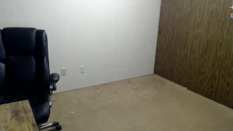 tannersalem7 online show from February 18, 2026, 2:07 am