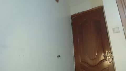 Snapshot of tannia004 chatting on December 3, 2025, 9:35 pm tania online show from December 3, 2025, 9:35 pm