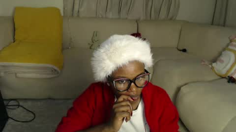 Snapshot of tannia004 chatting on August 3, 2026, 1:04 am tania online show from August 3, 2026, 1:04 am