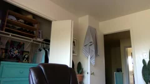 Dr. Love online show from February 24, 2026, 4:27 pm