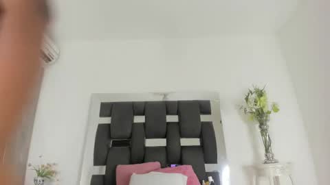 Snapshot of tanyyaa chatting on February 12, 2025, 1:48 pm Tanya online show from February 12, 2025, 1:48 pm