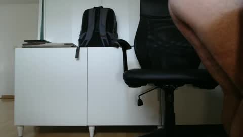 Snapshot of tap_b chatting on September 28, 2025, 9:03 am Patrick online show from September 28, 2025, 9:03 am