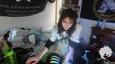 Snapshot of tap_forty chatting on May 1, 2026, 12:37 am tap_forty online show from May 1, 2026, 12:37 am