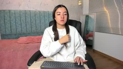 Tara  online show from February 13, 2026, 1:18 pm