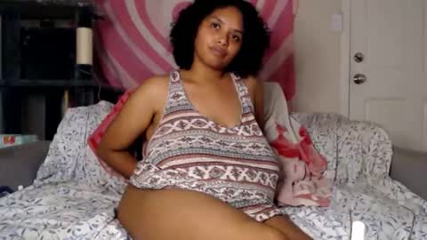 Snapshot of tasteekitty chatting on November 11, 2025, 2:22 am Tastee Kitty online show from November 11, 2025, 2:22 am