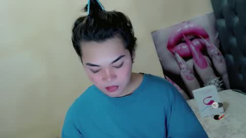 Snapshot of tastefully_yours chatting on November 9, 2025, 8:23 am Ms Lendy Versa 3 online show from November 9, 2025, 8:23 am