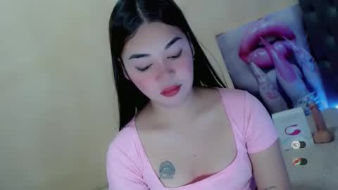 Snapshot of tastefully_yours chatting on November 18, 2025, 8:02 pm Ms Lendy Versa 3 online show from November 18, 2025, 8:02 pm