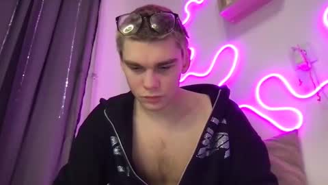 tasteithorny online show from February 13, 2025, 4:54 am