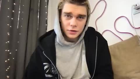 tasteithorny online show from February 28, 2025, 8:09 am