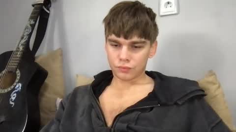 tasteithorny online show from October 10, 2025, 6:34 am