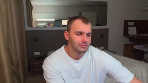 My shows 2100500 UTC3 online show from November 7, 2025, 3:28 am