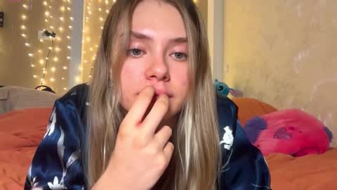 Snapshot of tastypoint chatting on October 31, 2025, 7:59 pm Im Sabrina NEXT LIVE  Tuesday online show from October 31, 2025, 7:59 pm