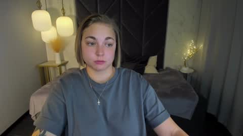 Snapshot of tataflower chatting on December 5, 2024, 11:51 pm Tata online show from December 5, 2024, 11:51 pm