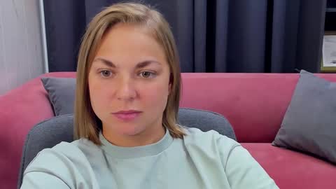 Snapshot of tataflower chatting on October 22, 2025, 8:19 pm Tata online show from October 22, 2025, 8:19 pm