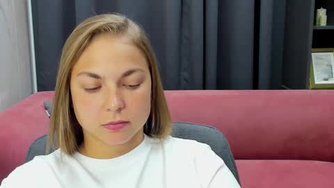 Snapshot of tataflower chatting on October 24, 2025, 8:27 pm Tata online show from October 24, 2025, 8:27 pm