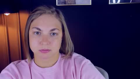 Snapshot of tataflower chatting on November 10, 2025, 8:30 pm Tata online show from November 10, 2025, 8:30 pm