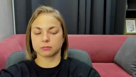 Snapshot of tataflower chatting on November 11, 2025, 8:20 pm Tata online show from November 11, 2025, 8:20 pm