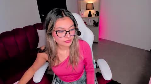 tatiana_mendoza online show from November 16, 2025, 3:50 pm