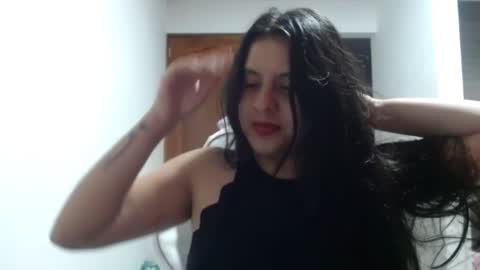 Snapshot of tatianaez22 chatting on September 13, 2025, 8:14 am tatianaez22 online show from September 13, 2025, 8:14 am