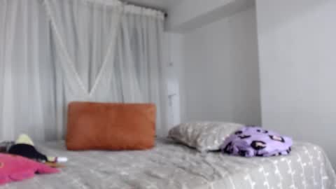 tatiana giraldo online show from February 4, 2025, 12:08 am