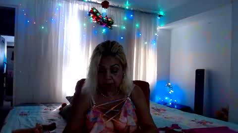 Snapshot of tatianagiraldo12 chatting on December 14, 2025, 8:13 pm tatiana giraldo online show from December 14, 2025, 8:13 pm