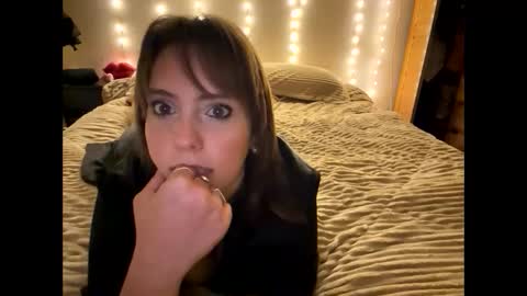 Snapshot of tatieli chatting on September 19, 2025, 1:29 am Tatieli online show from September 19, 2025, 1:29 am