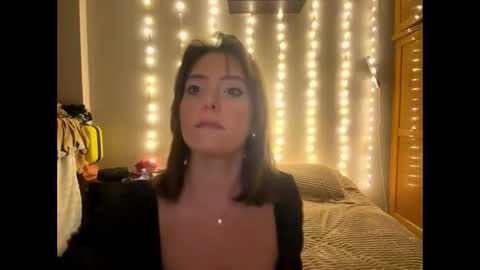 Snapshot of tatieli chatting on September 27, 2025, 2:27 am Tatieli online show from September 27, 2025, 2:27 am