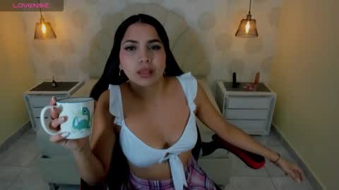 Snapshot of tatigold2 chatting on February 6, 2026, 7:28 pm T A T I online show from February 6, 2026, 7:28 pm