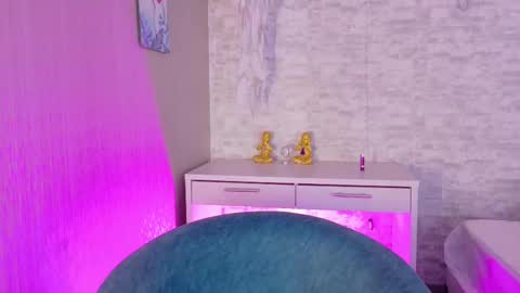 Tati online show from November 22, 2025, 5:17 am