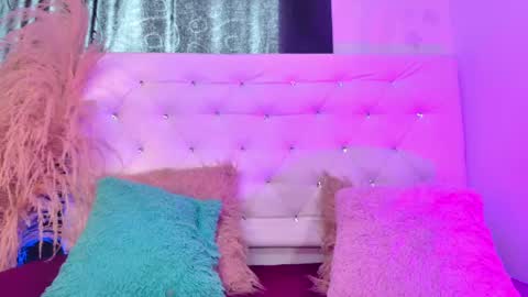Snapshot of tatixxxvega chatting on June 8, 2026, 7:14 pm tatix online show from June 8, 2026, 7:14 pm