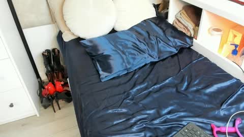 Snapshot of tatjana_official chatting on March 21, 2026, 9:03 am tatjana_official online show from March 21, 2026, 9:03 am