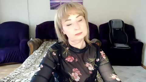 Snapshot of tattease chatting on September 19, 2025, 11:11 am Tattease online show from September 19, 2025, 11:11 am