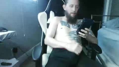 tatted9inches online show from November 1, 2025, 4:31 pm