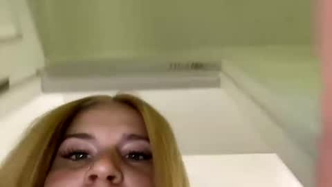 Snapshot of tattedlilmama chatting on July 8, 2026, 3:27 pm Tattedlilmama online show from July 8, 2026, 3:27 pm