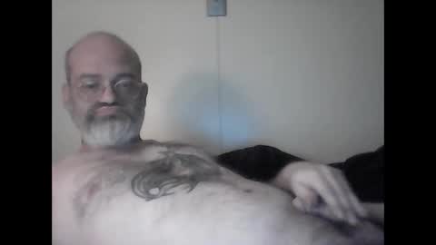 Snapshot of tattedpanther chatting on December 15, 2025, 10:47 pm tattedpanther online show from December 15, 2025, 10:47 pm