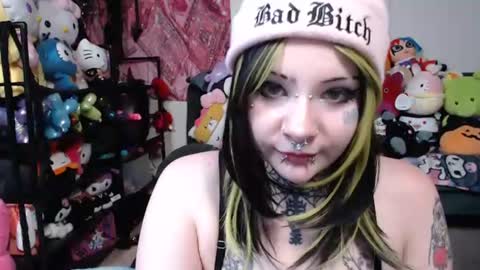 TattedThickandPretty online show from June 16, 2026, 12:24 am