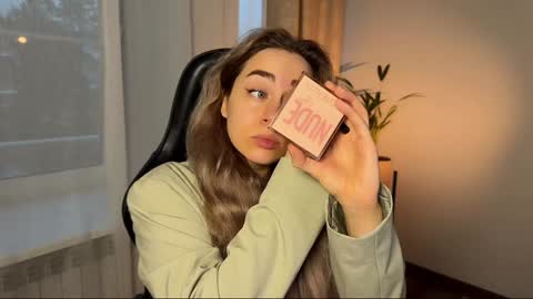 Snapshot of tatti_1 chatting on November 1, 2025, 4:14 am Tata online show from November 1, 2025, 4:14 am