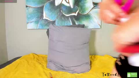 tattoedlexi_ online show from April 14, 2026, 7:58 am