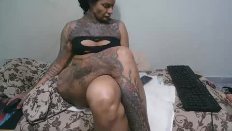 tattogirl06 online show from April 5, 2026, 1:47 am