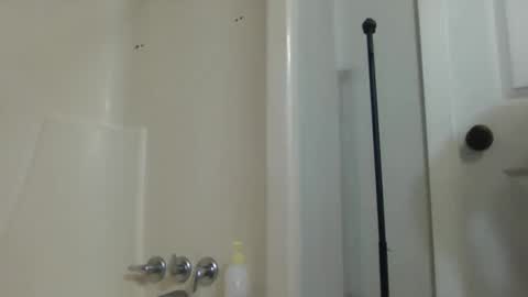 Snapshot of tattoo3333 chatting on December 28, 2024, 9:40 pm tattoo3333 online show from December 28, 2024, 9:40 pm