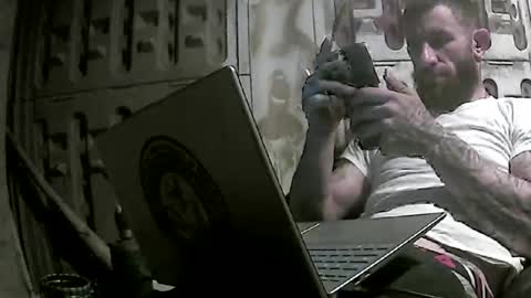 Snapshot of tattoo3333 chatting on March 12, 2025, 12:42 am tattoo3333 online show from March 12, 2025, 12:42 am