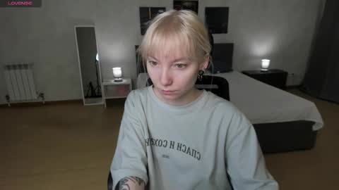 Snapshot of tattoo_artbaby chatting on November 28, 2025, 1:30 am tattoo_artbaby online show from November 28, 2025, 1:30 am