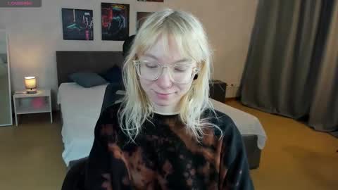 Snapshot of tattoo_artbaby chatting on December 4, 2025, 1:48 am tattoo_artbaby online show from December 4, 2025, 1:48 am