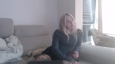 Snapshot of tattoobbgirl chatting on November 14, 2025, 2:27 pm tattoobbgirl online show from November 14, 2025, 2:27 pm