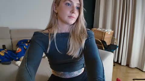 Snapshot of tattoobbgirl chatting on April 18, 2026, 7:58 pm tattoobbgirl online show from April 18, 2026, 7:58 pm