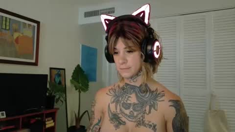 Natalia 3 online show from January 14, 2025, 3:04 pm