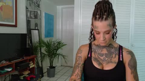 Snapshot of tattooed_natalia chatting on March 29, 2026, 2:50 pm Natalia 3 online show from March 29, 2026, 2:50 pm