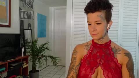 Snapshot of tattooed_natalia chatting on April 12, 2026, 2:44 pm Natalia 3 online show from April 12, 2026, 2:44 pm